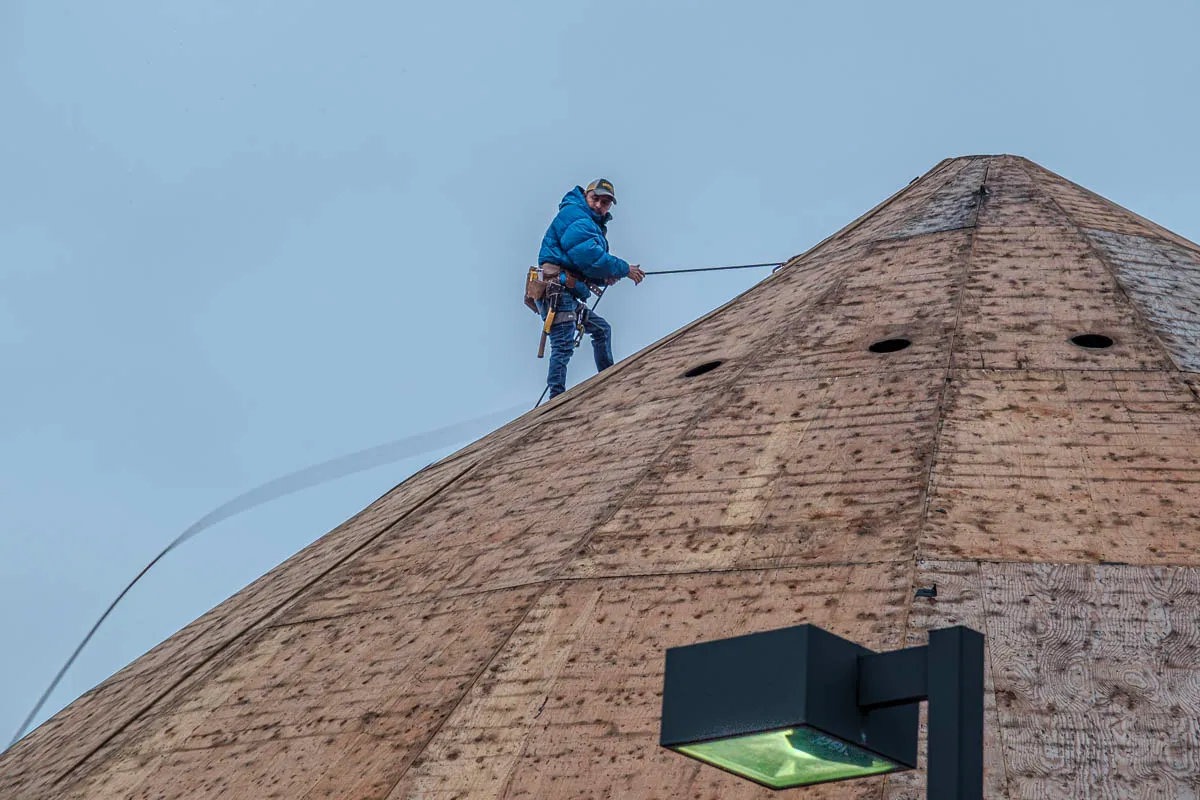 Commercial roof — Rue De La Banque