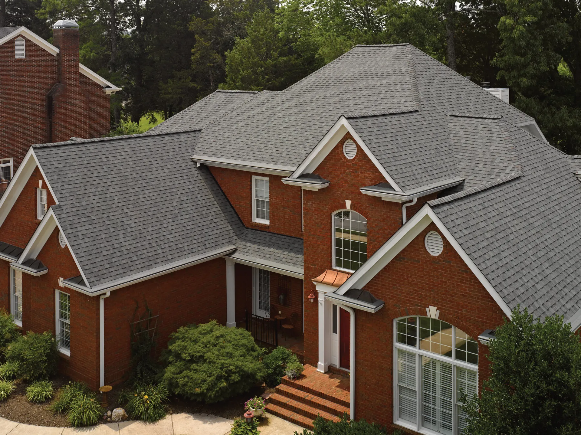 Colonial Slate on a home